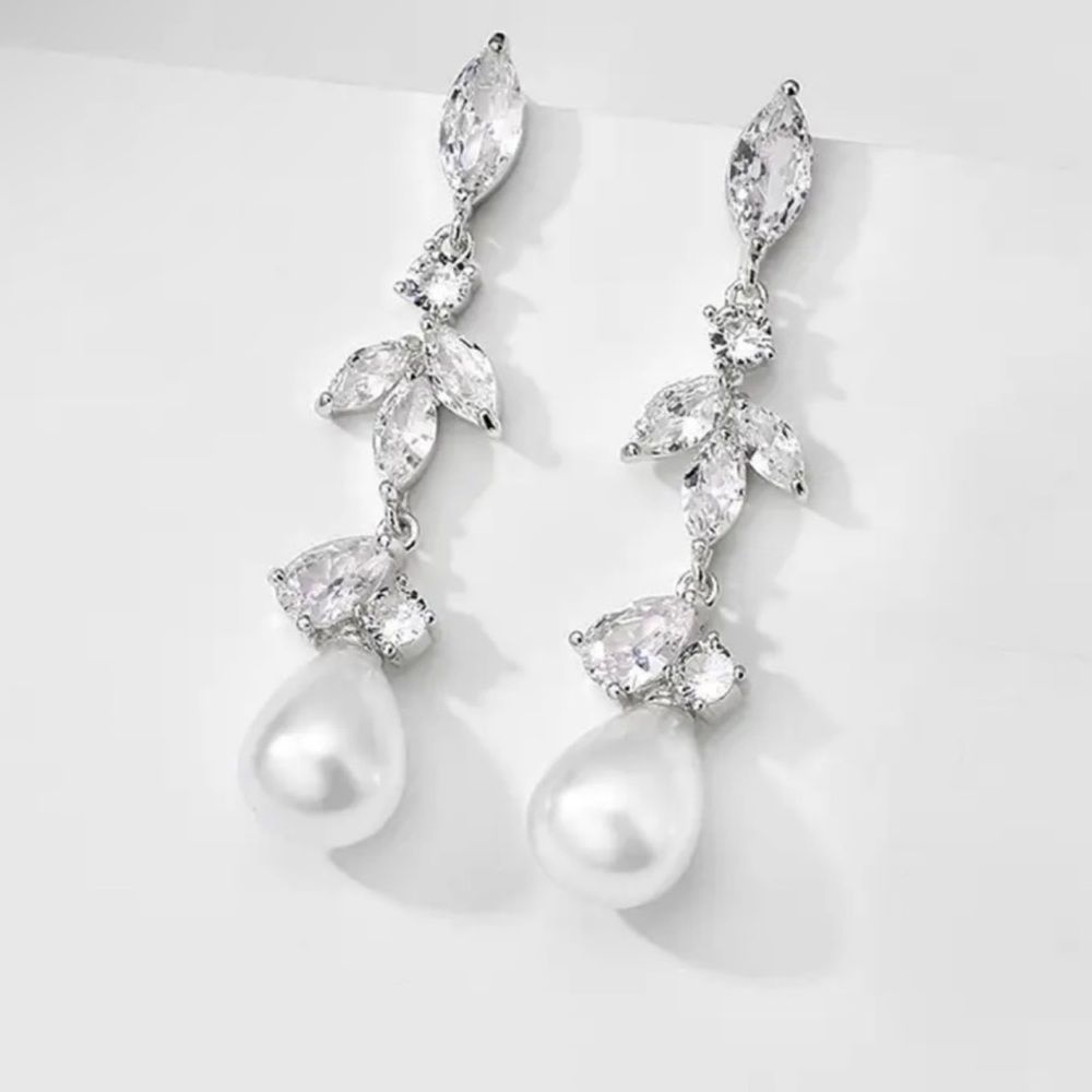 Cubic Zirconia Water Drop Pearl Dangle Bride Earrings - Picture 3 of 3